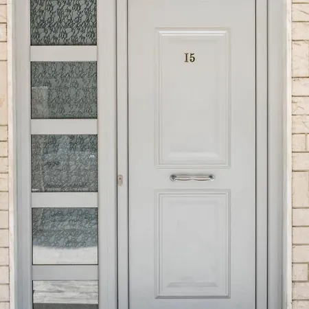 Friendly Flat 2 Apartment *