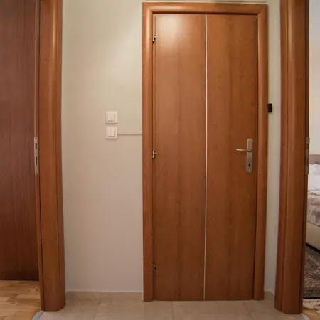 Apartment Friendly Flat 2 *