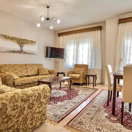 Friendly Flat 2