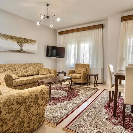 Friendly Flat 2